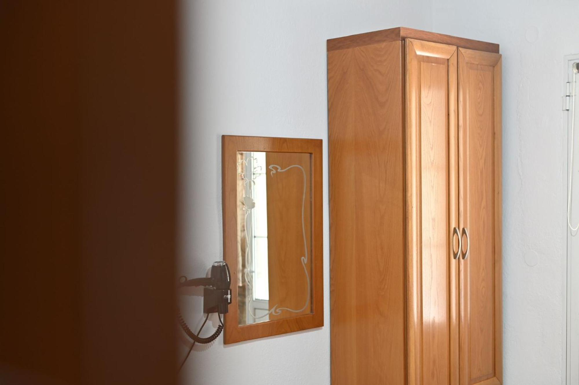 Guesthouse Agnandi Káto Loutrákion Dış mekan fotoğraf