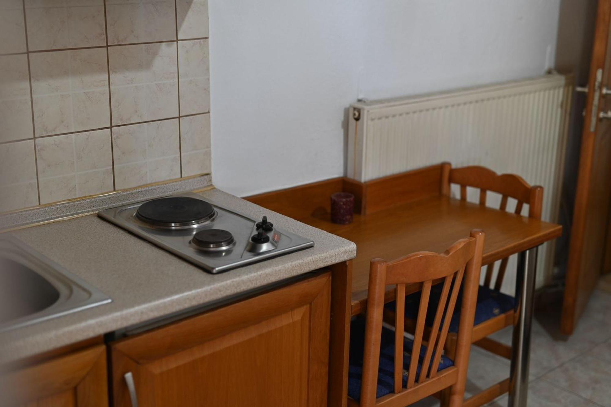 Guesthouse Agnandi Káto Loutrákion Dış mekan fotoğraf