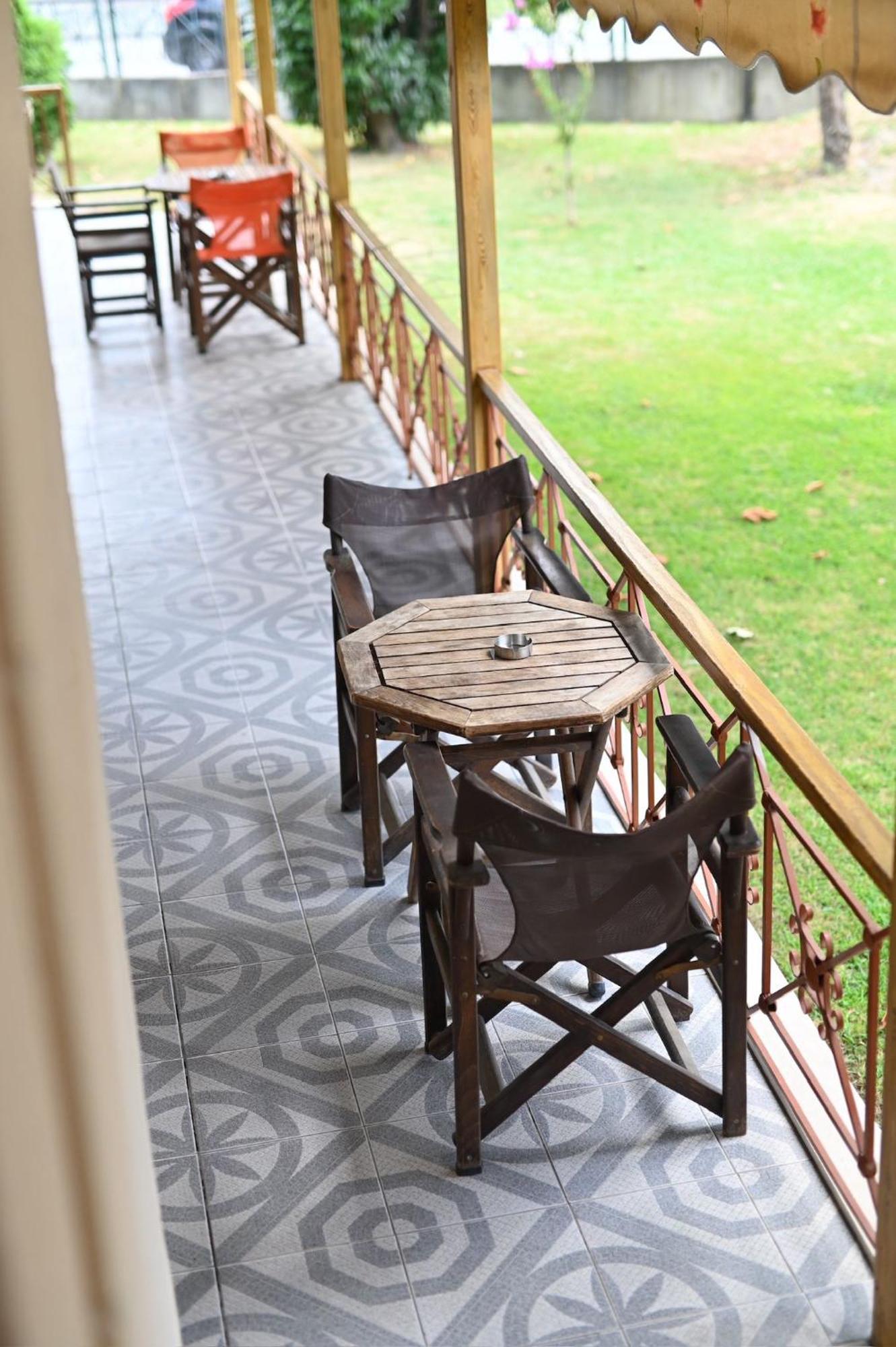 Guesthouse Agnandi Káto Loutrákion Dış mekan fotoğraf