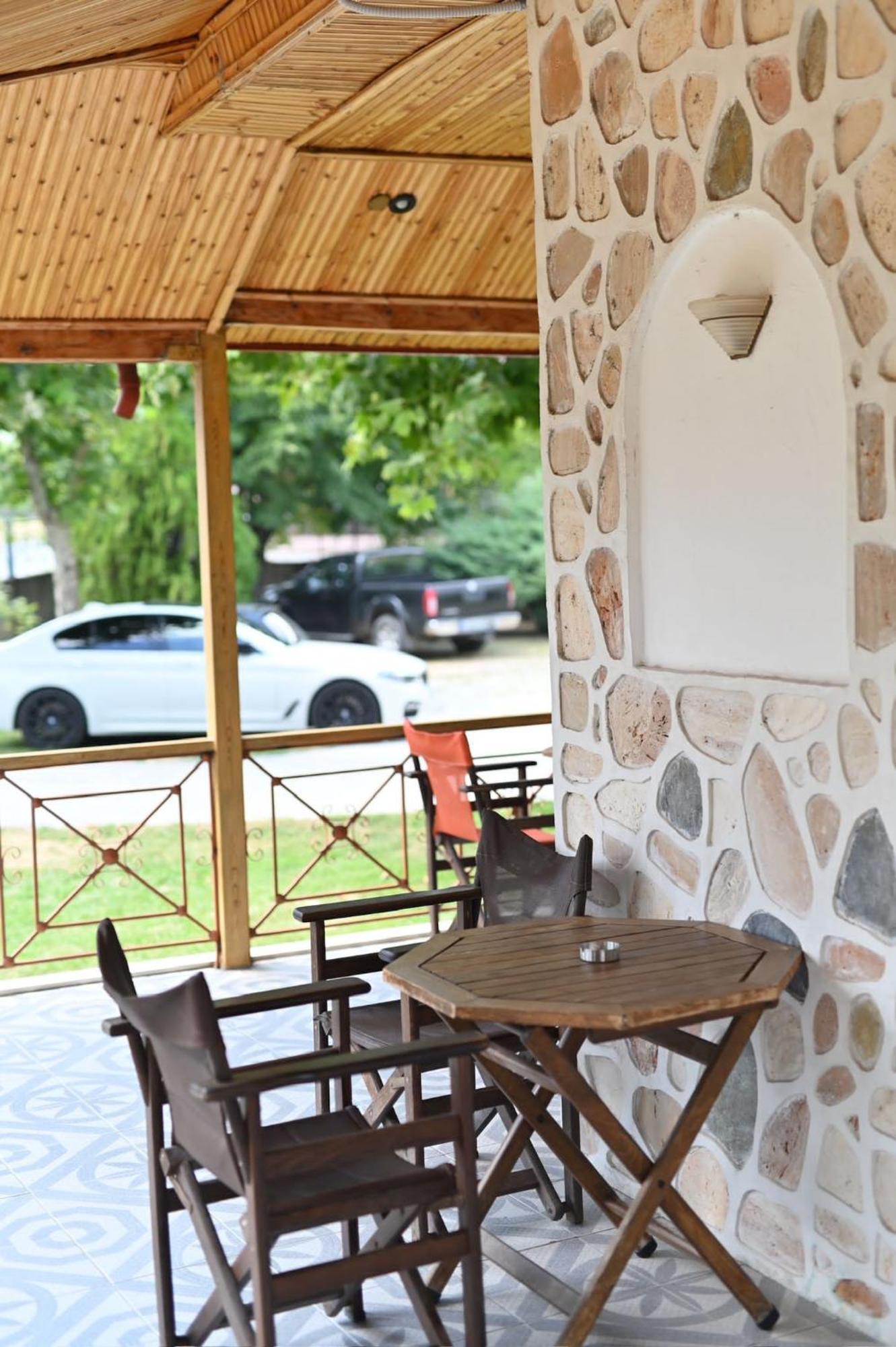 Guesthouse Agnandi Káto Loutrákion Dış mekan fotoğraf