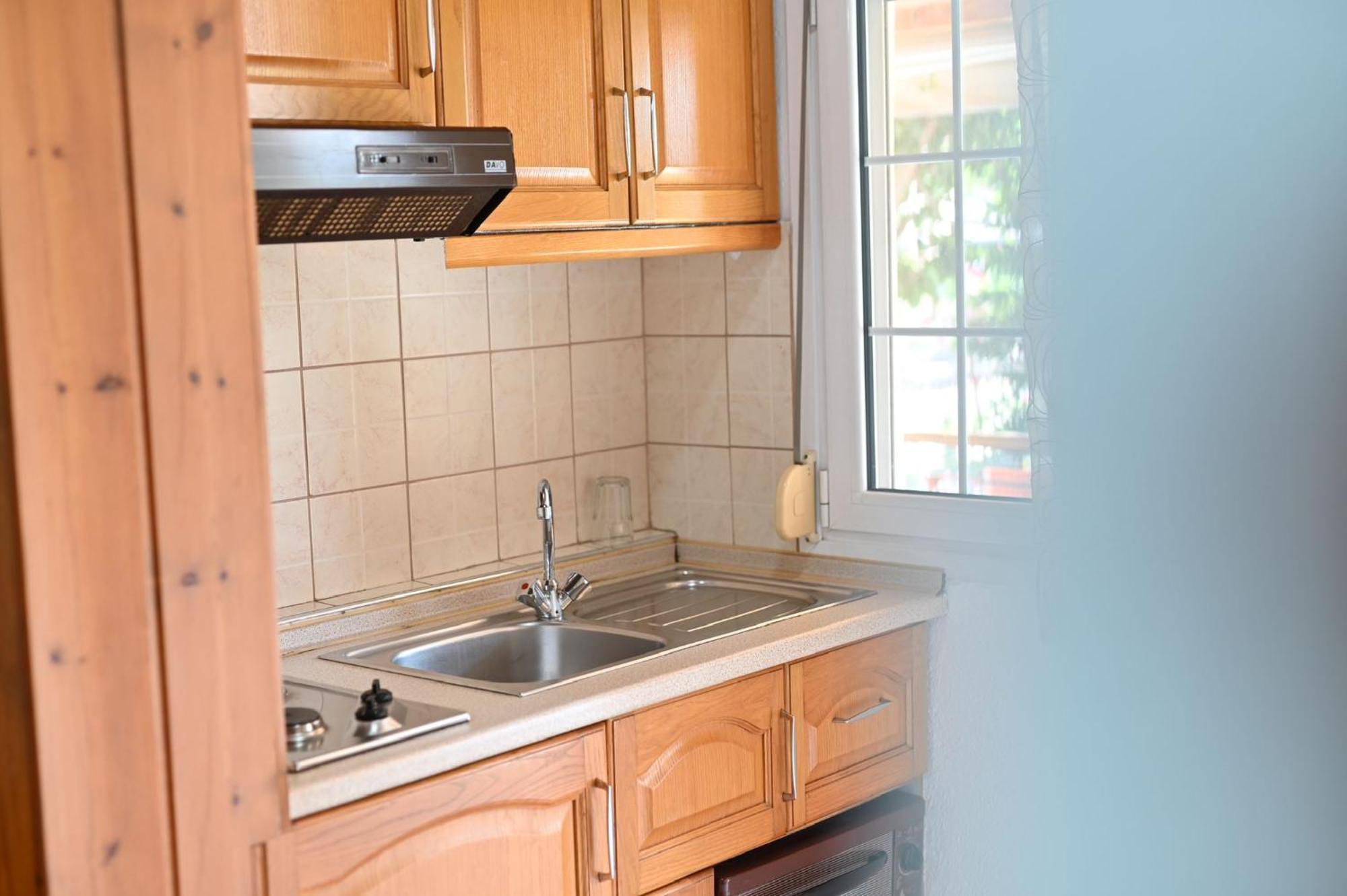 Guesthouse Agnandi Káto Loutrákion Dış mekan fotoğraf