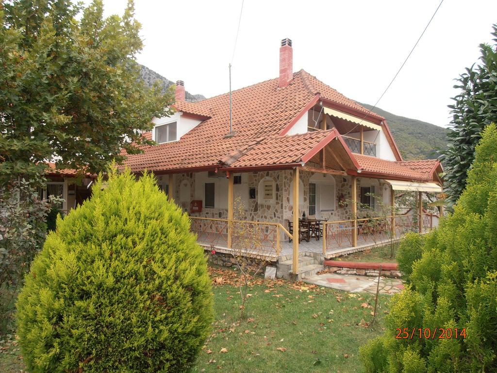 Guesthouse Agnandi Káto Loutrákion Oda fotoğraf