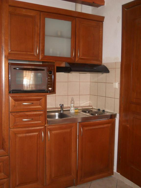 Guesthouse Agnandi Káto Loutrákion Oda fotoğraf