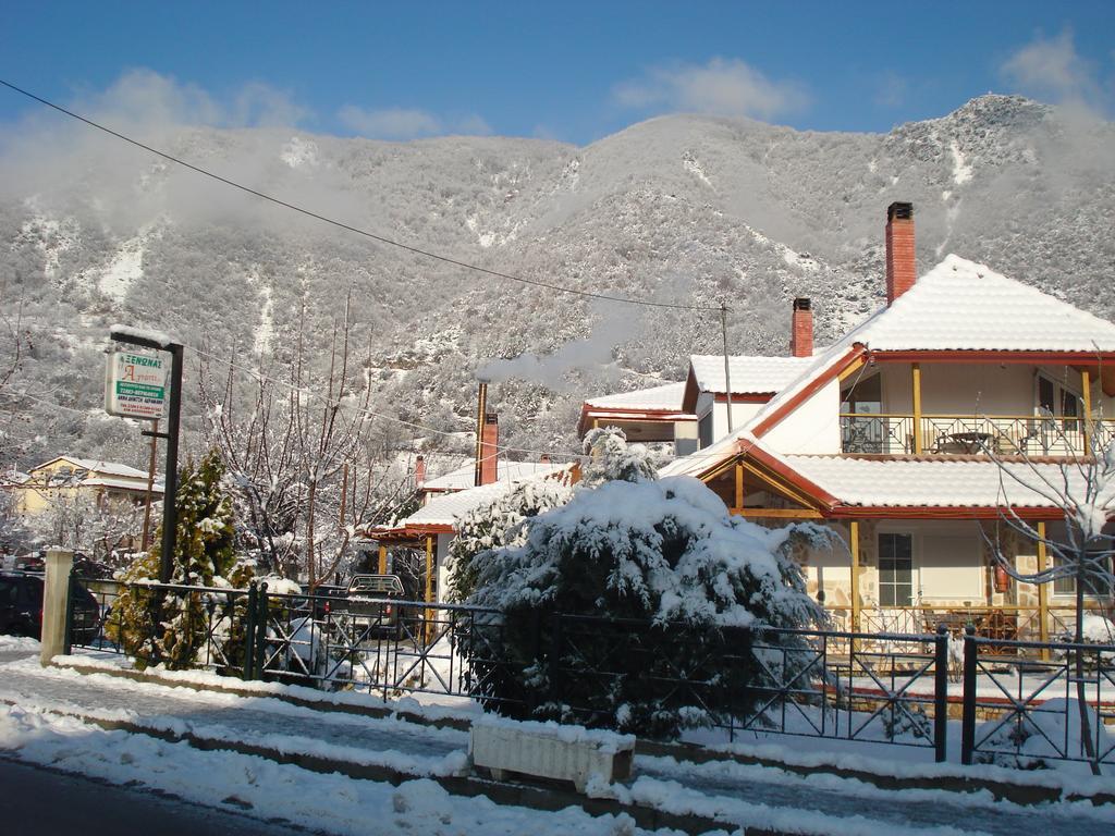 Guesthouse Agnandi Káto Loutrákion Dış mekan fotoğraf